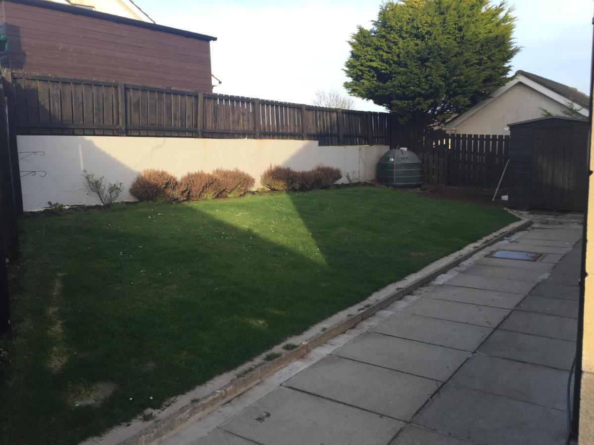 Holiday Home In Ballycastle - Fainne Na Cairde Exteriör bild