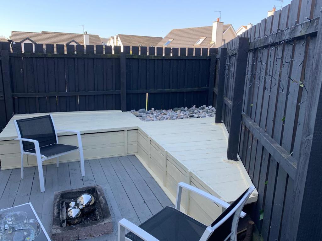 Holiday Home In Ballycastle - Fainne Na Cairde Exteriör bild