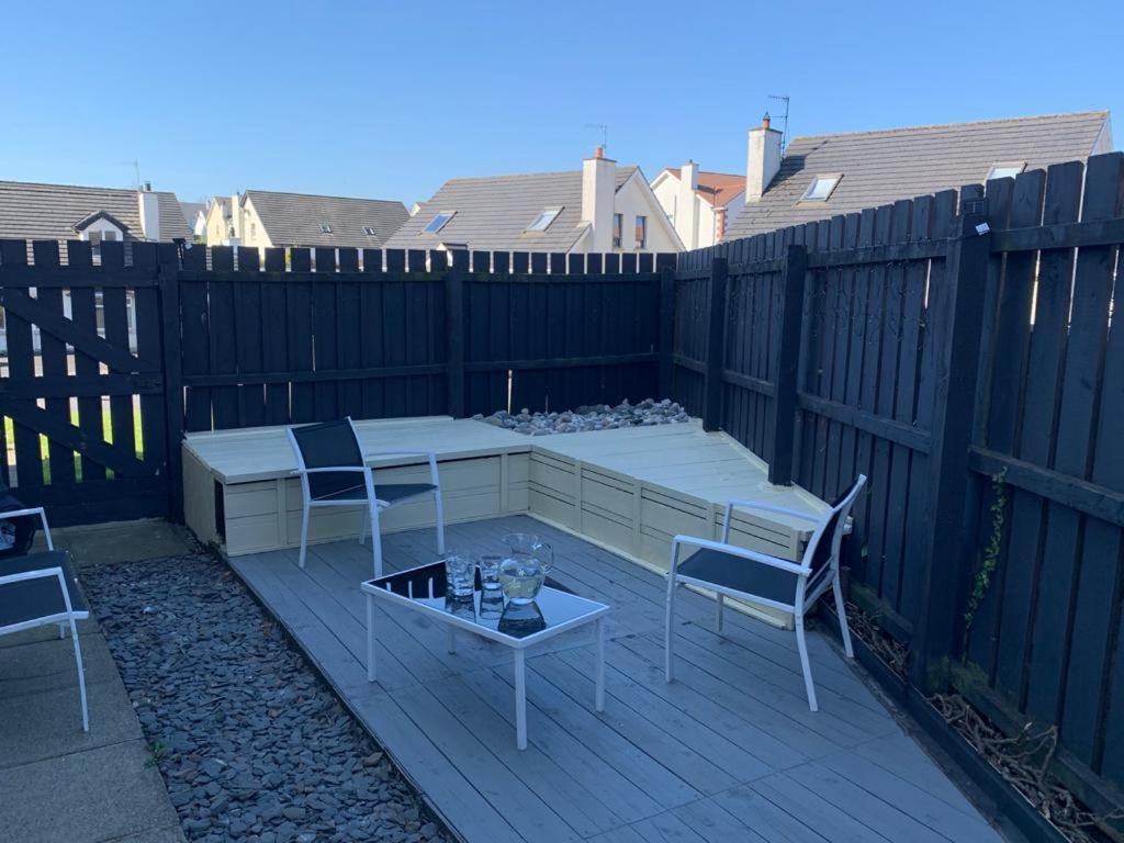 Holiday Home In Ballycastle - Fainne Na Cairde Exteriör bild