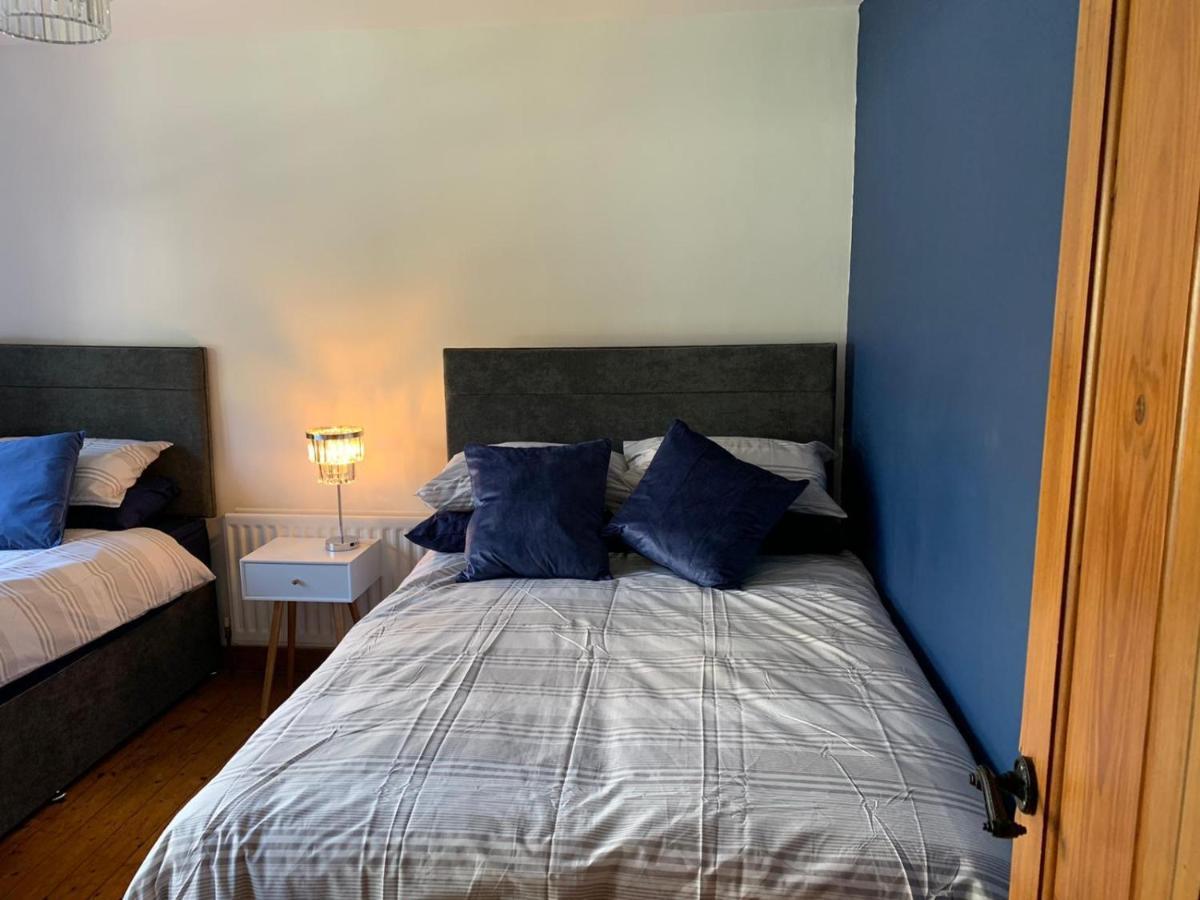 Holiday Home In Ballycastle - Fainne Na Cairde Exteriör bild