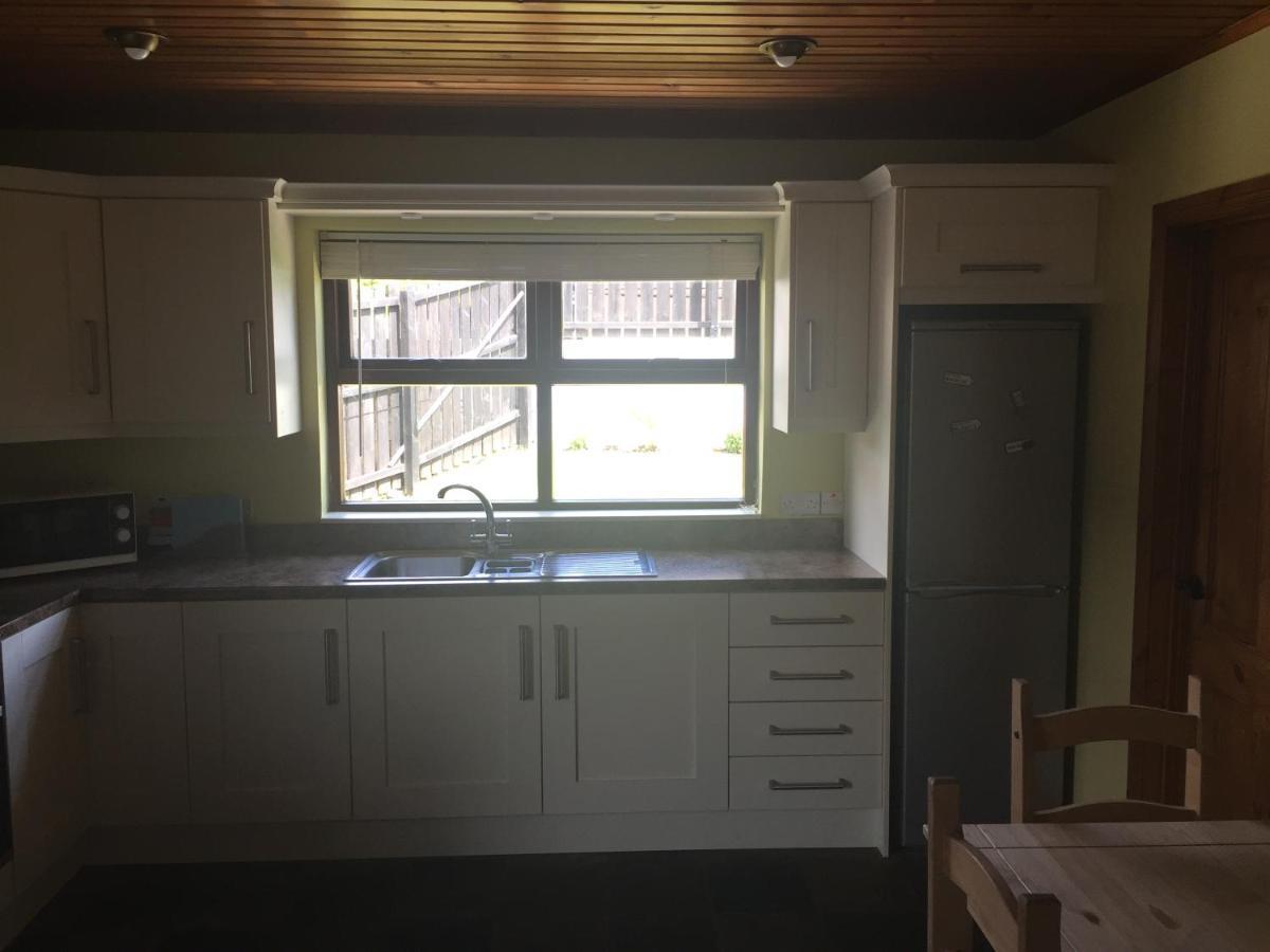 Holiday Home In Ballycastle - Fainne Na Cairde Exteriör bild