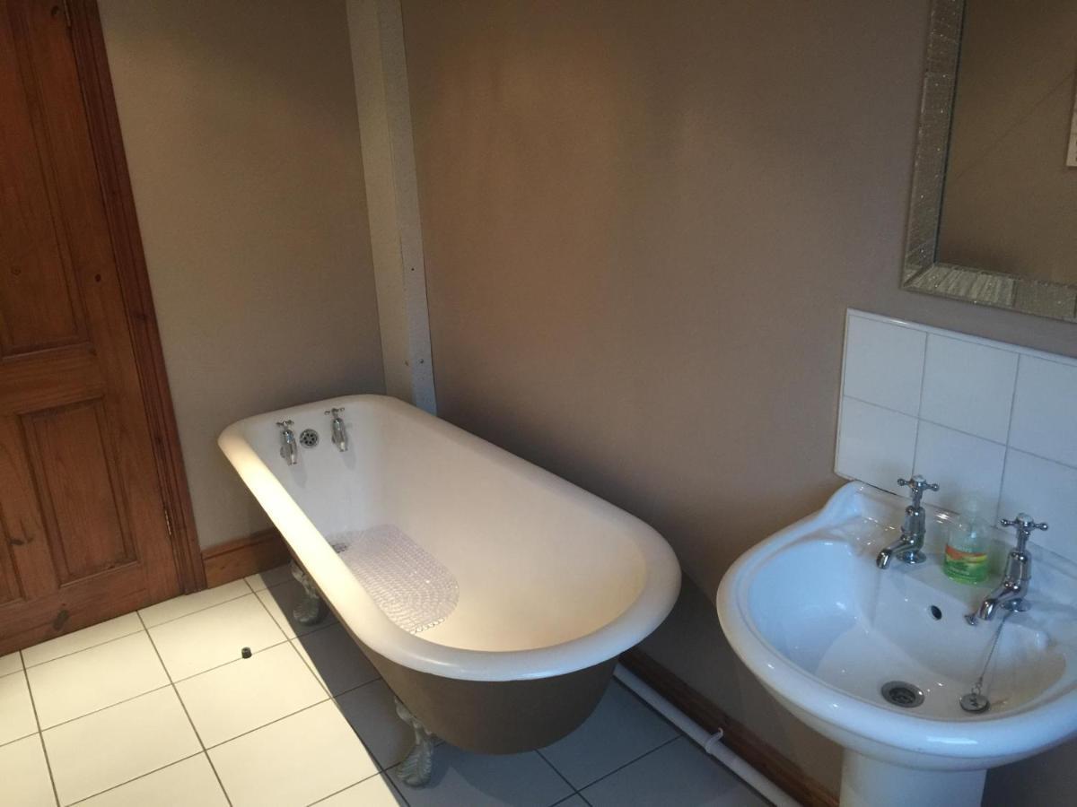 Holiday Home In Ballycastle - Fainne Na Cairde Exteriör bild